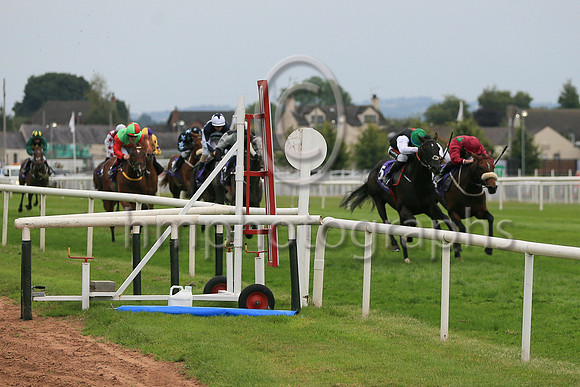 01st Blackcastle Storm (5 , red and black hlvds ) Jockey: J Coen(5) , Trainer: Matthew J Smith