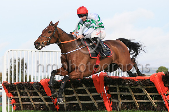 01st Hollow Games and D N Russell ( 3 , green  and white chevrons ) Trainer - G Elliott , Owner - Bective Stud
