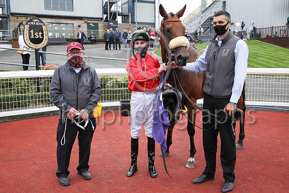 01st Anyonecanhaveitall  and M P Sheehy5 ( 10 , Red, yellow seams ) Trainer - M Halford , Owner - Garrett J Freyne