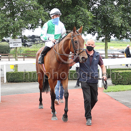 01st Red Wasp and W J Lee ( 5 , Green  and white diabolo ) Trainer - W McCreery , Owner - John C Davies