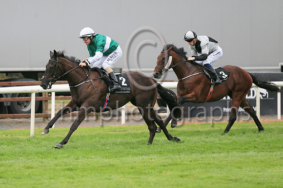 01st Panic Alarm (2 , dark green, white hoop ) Jockey: S Foley , Trainer: Mrs John Harrington