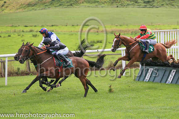 03rd Elderado and S W Flanagan ( 2 , green  and yellow chevrons ) Trainer - G P Cromwell , Owner - Lump On Syndicate
