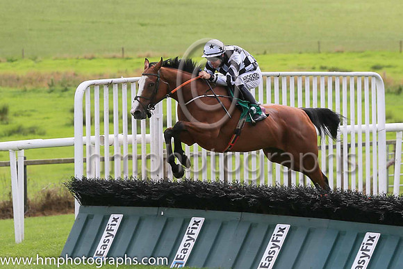 01st Clondaw Hollow and B Hayes ( 1 , black  and white diamonds ) Trainer - J C McConnell , Owner - Derek Kierans