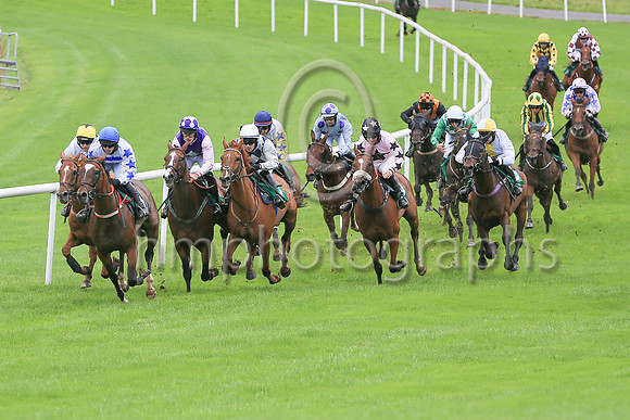 01st Ask The Leader  and D J OKeeffe ( 11 , white  and royal blue hoops ) Trainer - D M Christie , Owner - Kieran Mahon
