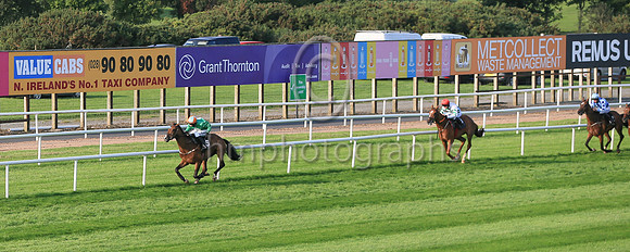 01st Mon Storm  and ( 5 , light green, white diamond ) Trainer - V Wilson , Owner - Victor Wilson