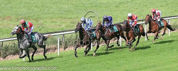 01st Western Run and J M Moore ( 6 , light blue, dark blue spots ) Trainer - G P Cromwell , Owner - North Star Syndicate