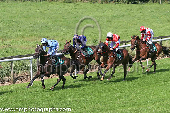 01st Western Run and J M Moore ( 6 , light blue, dark blue spots ) Trainer - G P Cromwell , Owner - North Star Syndicate