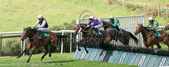 01st Crimson Chief and M P O?.Connor?7 ( 1 , green, red stars ) Trainer - J Morrison , Owner - J Morrison