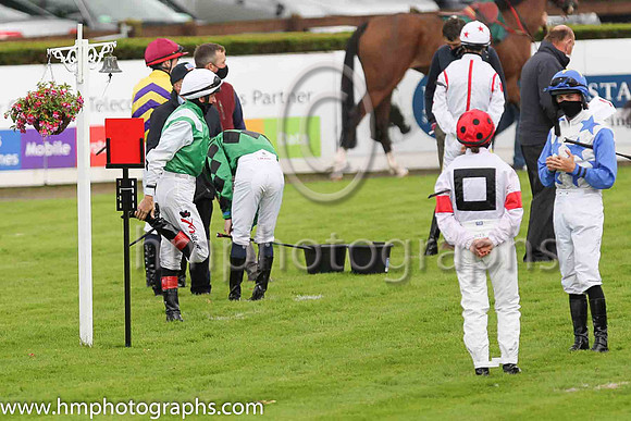 Loosenng up at Down Royal