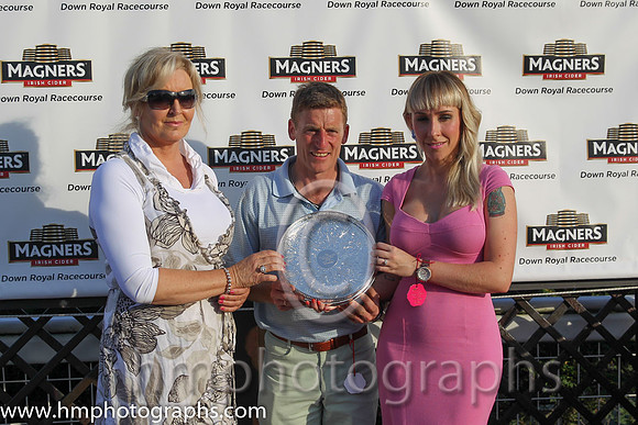 01 Johnny Murtagh trainer of winner Fix It  - FT8E9801