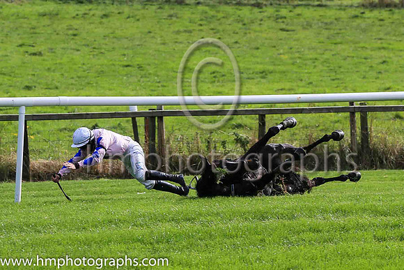 fell Alfred Wegener and C McNamara ( 5 , Pink, blue star ) Trainer - E McNamara , Owner - T Duggan  E McNamara