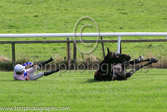 fell Alfred Wegener and C McNamara ( 5 , Pink, blue star ) Trainer - E McNamara , Owner - T Duggan  E McNamara