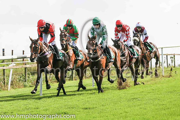 01st Fancy Foundations and  J Kennedy ( 4 , Red, white diamond ) Trainer - G Elliott , Owner - Andrew Brown  Gemma Brown