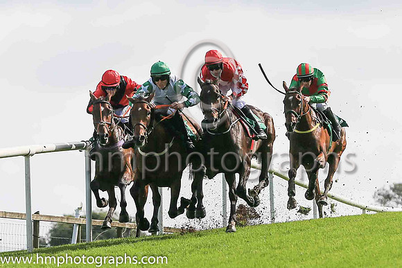 01st Fancy Foundations and  J Kennedy ( 4 , Red, white diamond ) Trainer - G Elliott , Owner - Andrew Brown  Gemma Brown