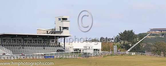 01st Fancy Foundations and  J Kennedy ( 4 , Red, white diamond ) Trainer - G Elliott , Owner - Andrew Brown  Gemma Brown