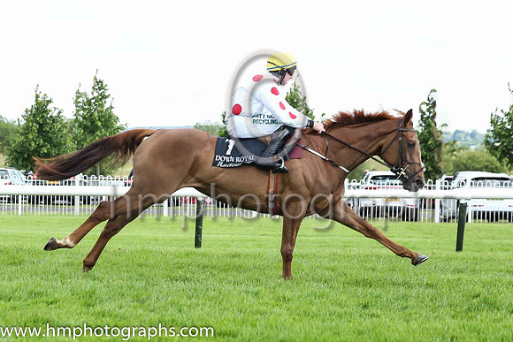 07th Midnight Fortune and C.P. McNamara (7 ,white, red spots ), Trainer:Noel C. Kelly , Owner:Kenneth McGrath