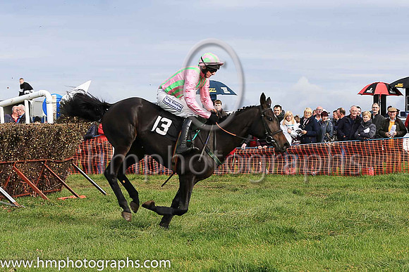 LADY ZAZ and D G Lavery ( 13 , PINK  LIGHT GREEN STRIPES; pink sleeves; pink  light green striped cap ) Trainer: I. R. Ferguson,, Owner : Zara McCombe