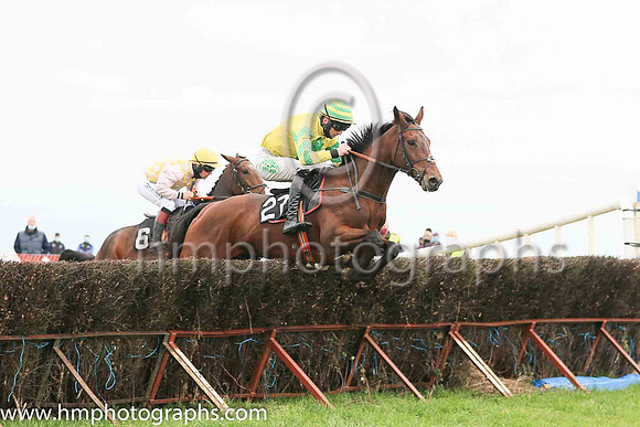 06th MY ROCKSTAR and D G Lavery ( 27 , YELLOW,green cross of lorraine; yellow sleeves,green chevrons; yellow  green hooped cap ) Trainer: Patrick Eugene Turley,, Owner : Mary Kelly