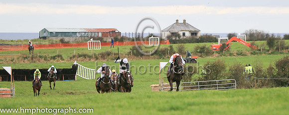 02nd GARDE DES CHAMPS and J J Codd ( 17 , ORANGE,white epaulettes; white sleeves; orange cap,white star ) Trainer: Denis Paul Murphy,, Owner : Denis Paul Murphy