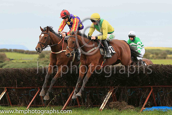 04th DRUMLEE BREXIT and D G Lavery ( 10 , YELLOW,emerald green diabolo; yellow sleeves; yellow cap ) Trainer: Sean McParlan,, Owner : Sean McParlan
