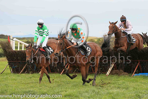 01st BRAYHILL and M J Sweeney ( 5 , PINK,brown panel; pink sleeves; brown cap ) Trainer: Graham McKeever,, Owner : Graham McKeever