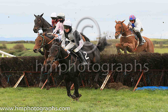 05th COOTHILL and Derek O'Connor ( 2 ,Antrim (H)- BLACK  WHITE QTD; black  white hlvd sleeves; white cap ) Trainer: Colin S. McKeever,, Owner : W.W. Dennison