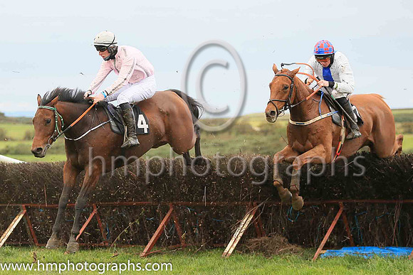 07th CROAGH PATRICK and Liam Gilligan ( 4 , PINK,grey seams; pink sleeves,grey seams; grey cap,pink star ) Trainer: Shane Donohoe,, Owner : Shane Donohoe