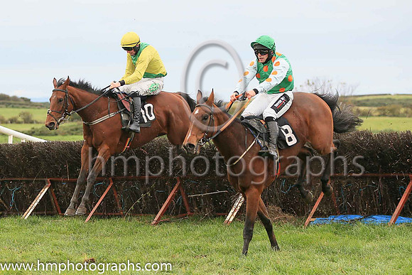 04th DRUMLEE BREXIT and D G Lavery ( 10 , YELLOW,emerald green diabolo; yellow sleeves; yellow cap ) Trainer: Sean McParlan,, Owner : Sean McParlan