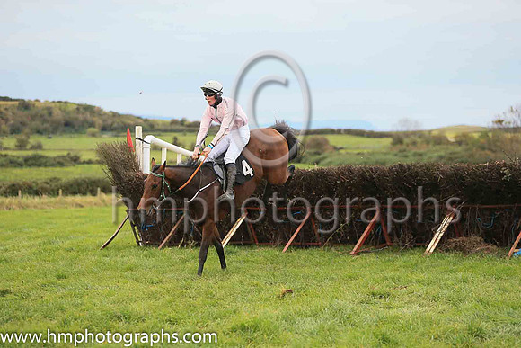 07th CROAGH PATRICK and Liam Gilligan ( 4 , PINK,grey seams; pink sleeves,grey seams; grey cap,pink star ) Trainer: Shane Donohoe,, Owner : Shane Donohoe