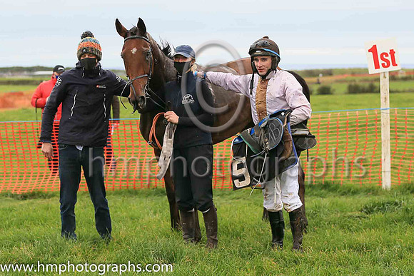 01st BRAYHILL and M J Sweeney ( 5 , PINK,brown panel; pink sleeves; brown cap ) Trainer: Graham McKeever,, Owner : Graham McKeever