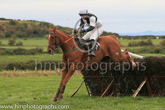 04th ADAMSTOWN and P G McGuigan ( 3 ,Antrim (H)- BLACK  WHITE QTD; black  white hlvd sleeves; white cap ) Trainer: Colin S. McKeever,, Owner : W.W. Dennison