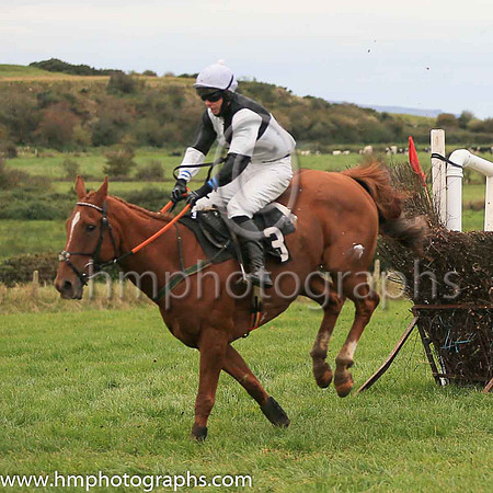 04th ADAMSTOWN and P G McGuigan ( 3 ,Antrim (H)- BLACK  WHITE QTD; black  white hlvd sleeves; white cap ) Trainer: Colin S. McKeever,, Owner : W.W. Dennison