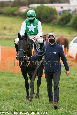 01st TEMPLEBREDIN and P A King ( 10 , EMERALD GREEN,white seams; emerald green sleeves; emerald green cap,white stars ) Trainer: Sam Curling,, Owner : Mary Teresa O'Brien