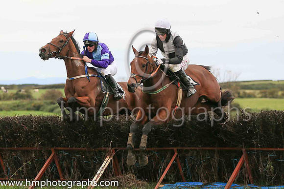 03rd LOUGHHILL and Derek O'Connor ( 9 ,Antrim (H)- BLACK  WHITE QTD; black  white hlvd sleeves; white cap ) Trainer: Colin S. McKeever,, Owner : W.W. Dennison