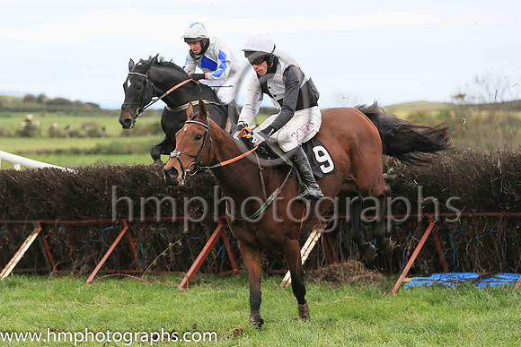 03rd LOUGHHILL and Derek O'Connor ( 9 ,Antrim (H)- BLACK  WHITE QTD; black  white hlvd sleeves; white cap ) Trainer: Colin S. McKeever,, Owner : W.W. Dennison