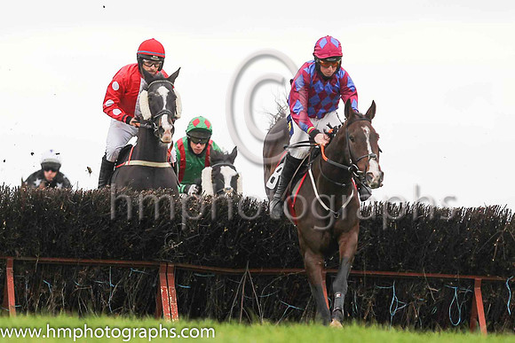 02nd JURY DUTY and J J Codd ( 8 , MAROON  ROYAL BLUE DIAMONDS; maroon  royal blue diamond sleeves; maroon cap,royal blue diamonds ) Trainer: Gordon Elliott,, Owner : Syndicate Sideways