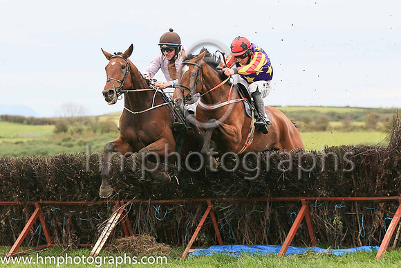 01st BRAYHILL and M J Sweeney ( 5 , PINK,brown panel; pink sleeves; brown cap ) Trainer: Graham McKeever,, Owner : Graham McKeever