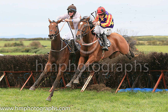 01st BRAYHILL and M J Sweeney ( 5 , PINK,brown panel; pink sleeves; brown cap ) Trainer: Graham McKeever,, Owner : Graham McKeever