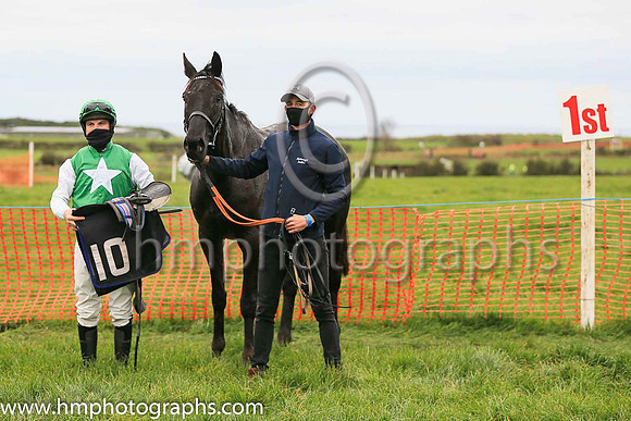 01st TEMPLEBREDIN and P A King ( 10 , EMERALD GREEN,white seams; emerald green sleeves; emerald green cap,white stars ) Trainer: Sam Curling,, Owner : Mary Teresa O'Brien