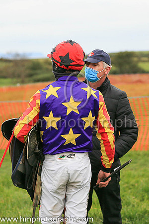 01st ASK D' MAN and B O'Neill ( 3 , LIGHT BLUE,maroon star; light blue  maroon striped sleeves; light blue cap,maroon star ) Trainer: D.M. Christie,, Owner : S.J. Hegarty