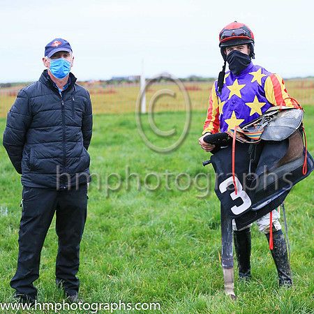 01st ASK D' MAN and B O'Neill ( 3 , LIGHT BLUE,maroon star; light blue  maroon striped sleeves; light blue cap,maroon star ) Trainer: D.M. Christie,, Owner : S.J. Hegarty