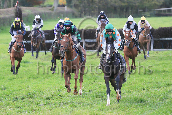 01st UNDERSUPERVISION and T P Roche ( 21 , BLACK,emerald green epaulettes; black  emerald green hooped sleeves; black  emerald green hooped cap ) Trainer: Cormac Doyle,, Owner : Racing Partnership Mon