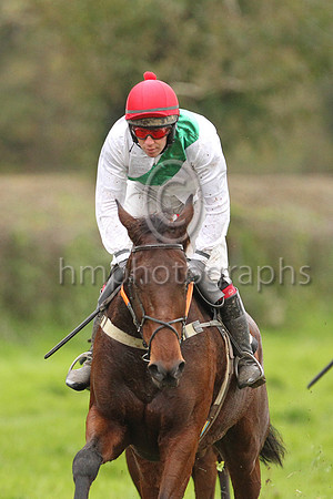 01st MR MANTILLA and S E O'Rourke ( 12 , WHITE,green sash; white sleeves; red cap ) Trainer: Vincent Devereux , Owner : James Devereux