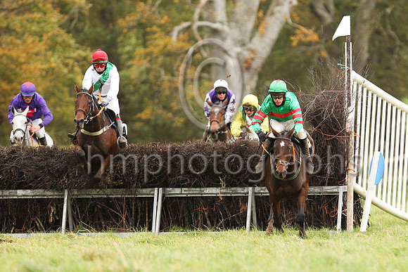 02nd JESSICA ZEE and S E O'Rourke ( 7 , WHITE,green sash; white sleeves; red cap ) Trainer: Vincent Devereux , Owner : James Devereux