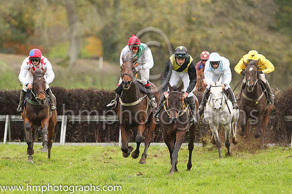 01st MR MANTILLA and S E O'Rourke ( 12 , WHITE,green sash; white sleeves; red cap ) Trainer: Vincent Devereux , Owner : James Devereux