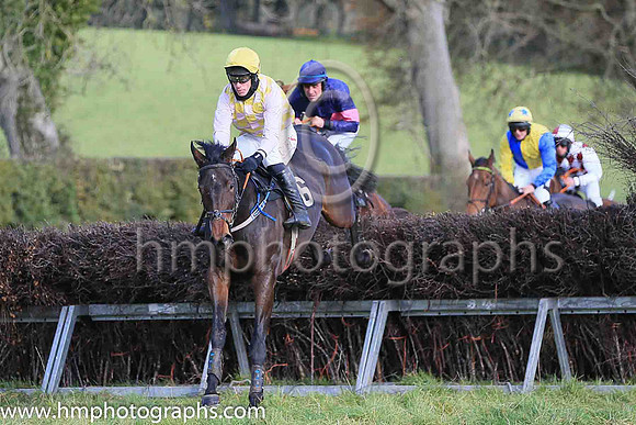 BOLD PRINCESS (FR) and Derek O'Connor ( 6 , PINK  YELLOW CHECK; pink sleeves; yellow cap ) Trainer: Warren Ewing,, Owner : Warren Ewing