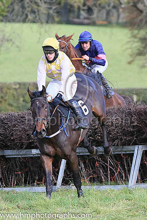 01st THE MEAN QUEEN and J J O'Neill ( 14 , DARK BLUE,pink triple diamond; dark blue sleeves,pink armlet; dark blue cap ) Trainer: Mary E. Doyle,, Owner : Rodman Moorhead