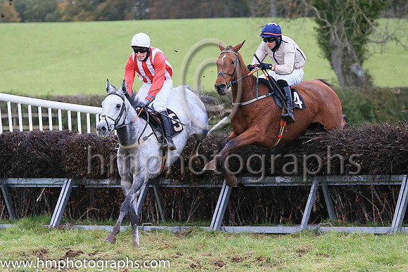AUTUMN CRUSADE and P C Bannon ( 4 , BEIGE,dark blue seams; beige sleeves,dark blue seams; dark blue cap,beige star ) Trainer: Dermot McLoughlin , Owner : Fidelma Toole