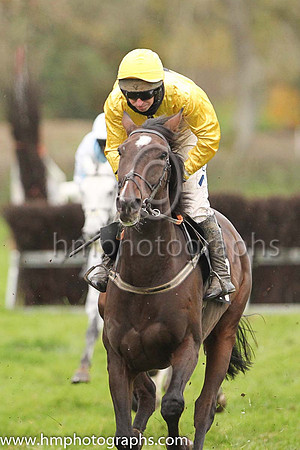 LOWTOWN BOY and N McParlan ( 10 , YELLOW,black star; yellow sleeves; yellow cap ) Trainer: Liam Lennon , Owner : Hayley Haughey