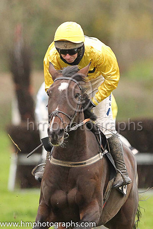 LOWTOWN BOY and N McParlan ( 10 , YELLOW,black star; yellow sleeves; yellow cap ) Trainer: Liam Lennon , Owner : Hayley Haughey
